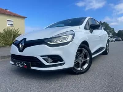 Vendo Renault Clio 2018 - 11850 EUR, 60877 km - AUTO.MOTO.pt