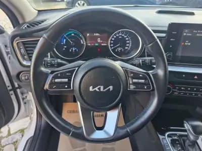 Vendo Kia Ceed SW 2023 - 23500 EUR, 82000 km - AUTO.MOTO.pt