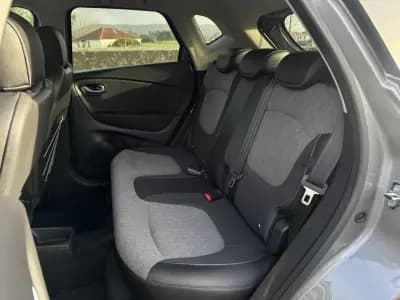 Vendo Renault Captur 2018 - 14500 EUR, 48000 km - AUTO.MOTO.pt