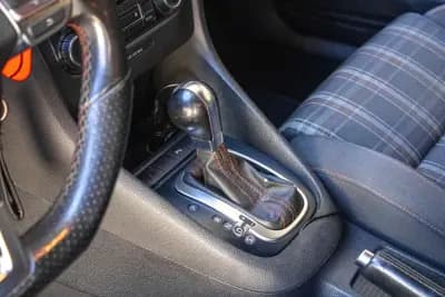 Sell Volkswagen Golf 2010 - 15990 EUR, 190000 km - AUTO.MOTO.pt