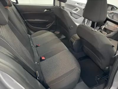 Sell Peugeot 308 2017 - 10990 EUR, 189000 km - AUTO.MOTO.pt