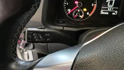 Vendo Volkswagen Scirocco 2010 - 10900 EUR, 289436 km - AUTO.MOTO.pt