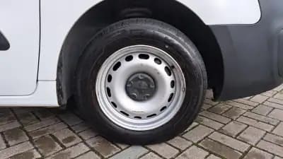 Vendo Peugeot Partner 2018 - 9900 EUR, 250472 km - AUTO.MOTO.pt