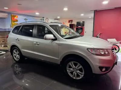 Sell Hyundai Santa Fe 2010 - 9990 EUR, 200100 km - AUTO.MOTO.pt