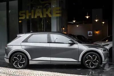 Vendo Hyundai Ioniq 5 2022 - 29990 EUR, 66701 km - AUTO.MOTO.pt