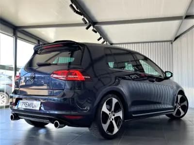 Sell Volkswagen Golf 2015 - 24990 EUR, 162000 km - AUTO.MOTO.pt