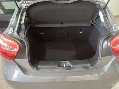 Sell Mercedes-Benz A 180 2017 - 17490 EUR, 102325 km - AUTO.MOTO.pt