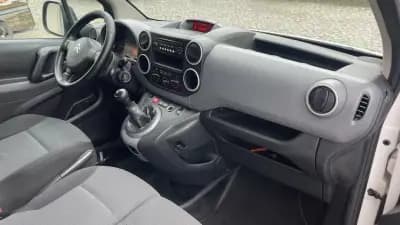 Sell Citroën Berlingo 1.6 HDI Attraction 2018 - 9990 EUR, 159980 km - AUTO.MOTO.pt