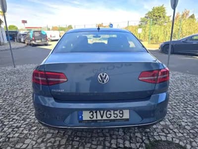 Sell Volkswagen Passat 2018 - 16950 EUR, 97000 km - AUTO.MOTO.pt