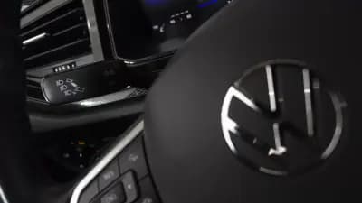 Vendo Volkswagen Taigo 2024 - 20850 EUR, 36000 km - AUTO.MOTO.pt