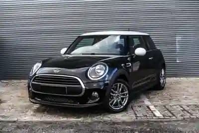 Vendo MINI One 2018 - 17750 EUR, 39750 km - AUTO.MOTO.pt