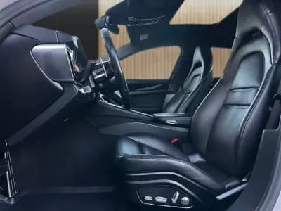 Sell Porsche Panamera Sport Turismo 2021 - 83800 EUR, 95000 km - AUTO.MOTO.pt