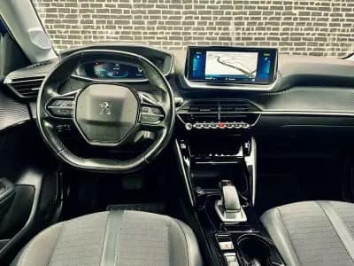 Sell Peugeot e-208 2020 - 16900 EUR, 69000 km - AUTO.MOTO.pt