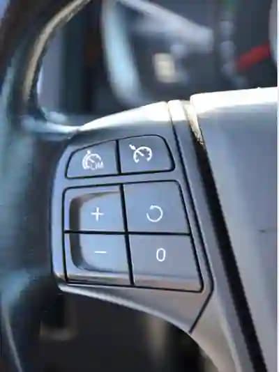 Vendo Volvo V60 2013 - 10500 EUR, 195000 km - AUTO.MOTO.pt