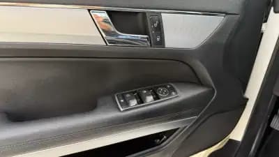 Sell Mercedes-Benz E 250 2010 - 18500 EUR, 0 km - AUTO.MOTO.pt