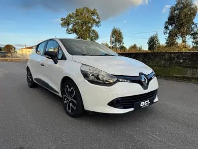 Sell Renault Clio 2016 - 9990 EUR, 114000 km - AUTO.MOTO.pt