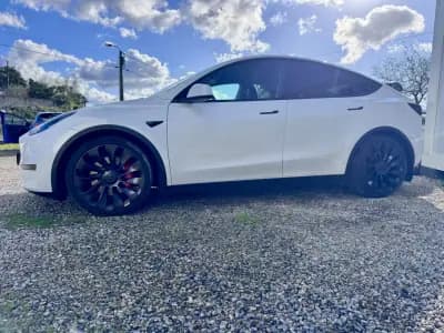 Vendo Tesla Model Y 2022 - 39990 EUR, 59000 km - AUTO.MOTO.pt