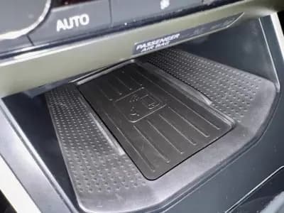 Sell SEAT Arona 2018 - 18500 EUR, 136000 km - AUTO.MOTO.pt