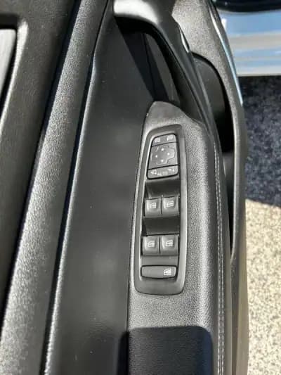 Vendo Renault Mégane 2019 - 14250 EUR, 135000 km - AUTO.MOTO.pt