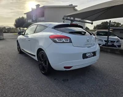 Vendo Renault Mégane Coupe 2011 - 8990 EUR, 234000 km - AUTO.MOTO.pt