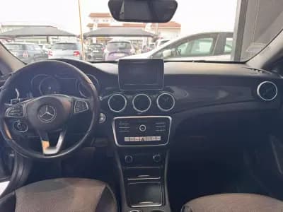 Sell Mercedes-Benz CLA 180 2018 - 21500 EUR, 179900 km - AUTO.MOTO.pt