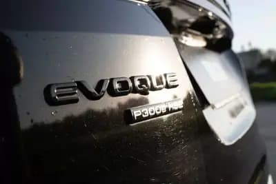 Vendo Land Rover Range Rover Evoque 2020 - 32999 EUR, 93000 km - AUTO.MOTO.pt