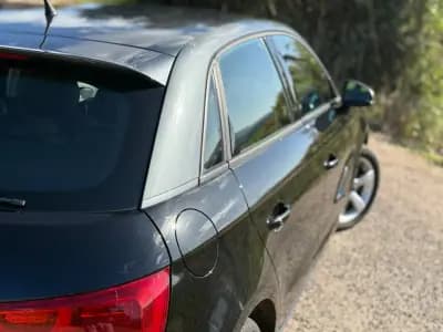 Sell Audi A1 Sportback 2014 - 11500 EUR, 152000 km - AUTO.MOTO.pt