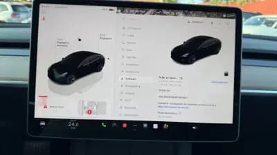 Vendo Tesla Model 3 2022 - 31900 EUR, 57000 km - AUTO.MOTO.pt