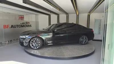 Vendo BMW 740 2019 - 52500 EUR, 149991 km - AUTO.MOTO.pt