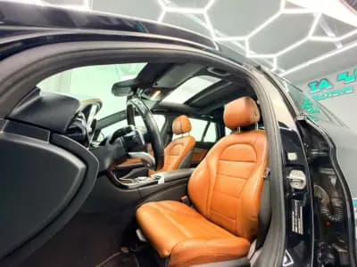 Vendo Mercedes-Benz C 300 2019 - 22750 EUR, 234000 km - AUTO.MOTO.pt