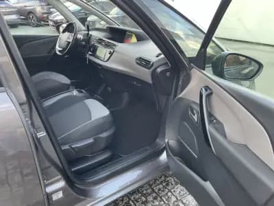 Sell Citroën C4 Grand Picasso 2017 - 13995 EUR, 113714 km - AUTO.MOTO.pt