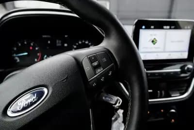 Vendo Ford Puma 2022 - 16400 EUR, 45000 km - AUTO.MOTO.pt