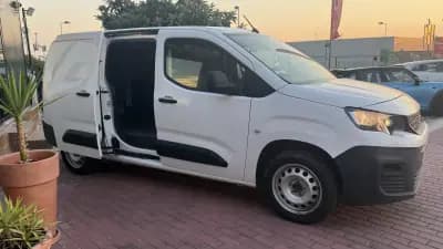 Vendo Peugeot Partner 2020 - 12990 EUR, 130000 km - AUTO.MOTO.pt