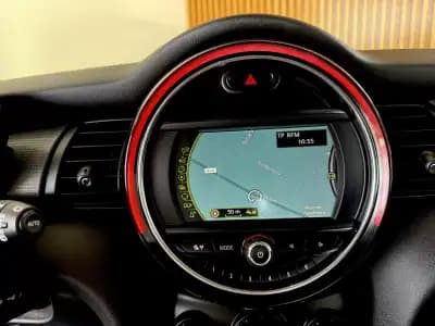 Vendo MINI One 2016 - 12999 EUR, 132000 km - AUTO.MOTO.pt