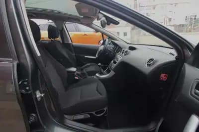 Vendo Peugeot 308 SW 2009 - 4990 EUR, 299000 km - AUTO.MOTO.pt