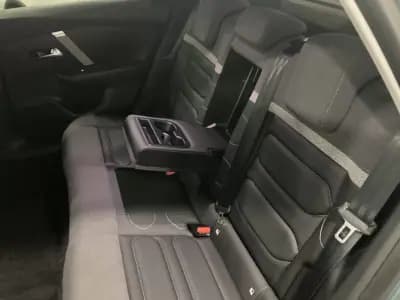 Vendo Citroën C4 2023 - 21500 EUR, 14397 km - AUTO.MOTO.pt