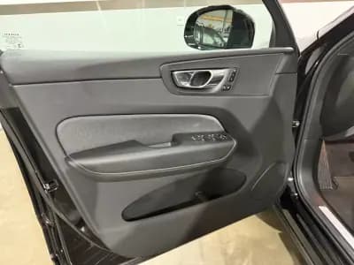 Sell Volvo XC 60 2024 - 59900 EUR, 11000 km - AUTO.MOTO.pt