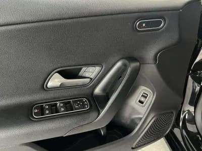 Sell Mercedes-Benz CLA 180 2020 - 25800 EUR, 83430 km - AUTO.MOTO.pt