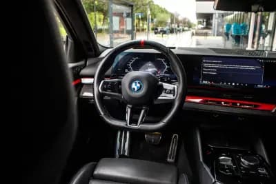 Vendo BMW i5 2023 - 79900 EUR, 17145 km - AUTO.MOTO.pt