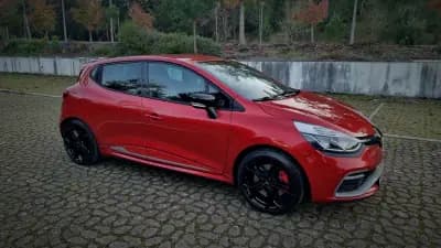 Sell Renault Clio 2014 - 17700 EUR, 146000 km - AUTO.MOTO.pt