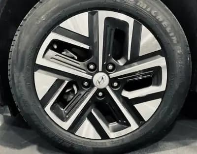 Sell Hyundai Kauai 2021 - 20900 EUR, 73000 km - AUTO.MOTO.pt