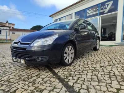 Vendo Citroën C4 2005 - 3290 EUR, 249000 km - AUTO.MOTO.pt