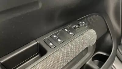 Sell Citroën C3 Aircross 2023 - 17990 EUR, 35631 km - AUTO.MOTO.pt