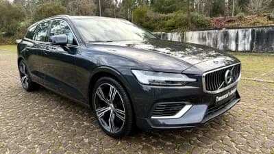 Sell Volvo V60 2020 - 26500 EUR, 129000 km - AUTO.MOTO.pt