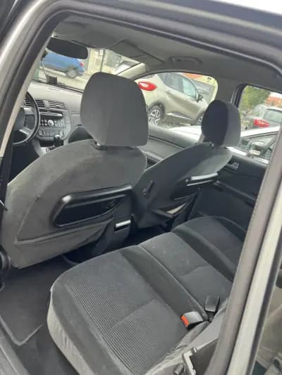 Vendo Ford C-Max 2004 - 4499 EUR, 302000 km - AUTO.MOTO.pt