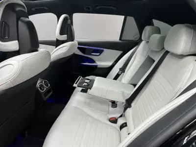 Vendo Mercedes-Benz C 300 2024 - 51990 EUR, 20500 km - AUTO.MOTO.pt