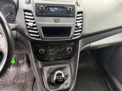 Sell Ford Transit Connect 2019 - 17490 EUR, 99576 km - AUTO.MOTO.pt