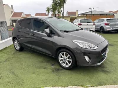 Sell Ford Fiesta 2018 - 13490 EUR, 140000 km - AUTO.MOTO.pt