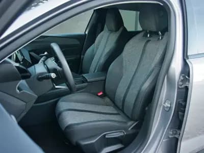 Vendo Peugeot 408 2024 - 24600 EUR, 30776 km - AUTO.MOTO.pt