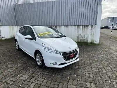 Sell Peugeot 208 2012 - 9990 EUR, 178000 km - AUTO.MOTO.pt
